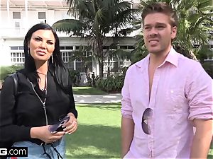 Jasmine Jae brings her dude fucktoy along for a point of view screwing
