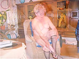 OmaGeiL photos with naked grandmas and Sextoys